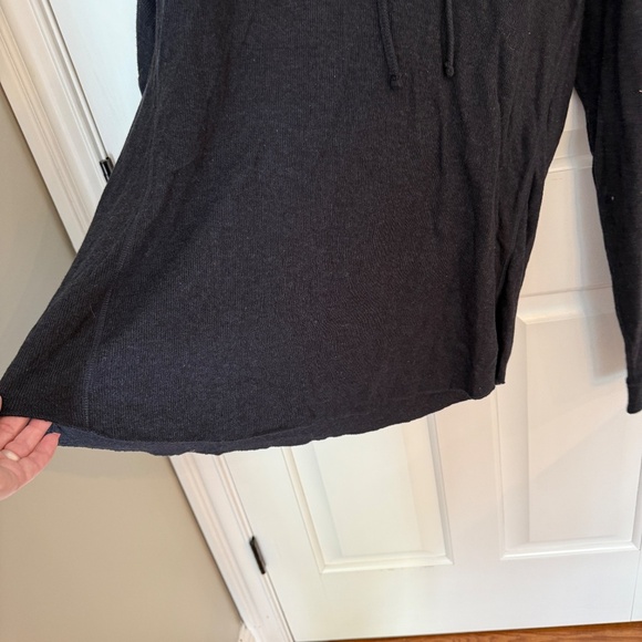 Vince Raw Edge Ribbed Hoodie In Black 45665 - Picture 4 of 9